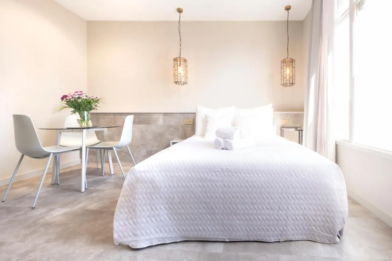 Newly Build Utopia City Penthouse 7-Minutes From Rotterdam Cs App3 Schiedam
